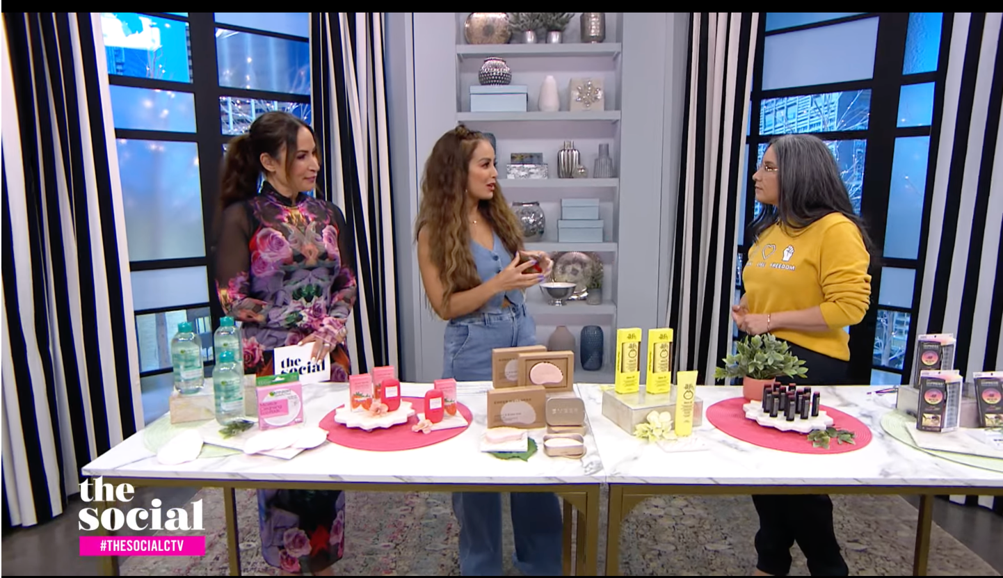 The women of the social discuss the latest hot beauty products including the Ember Wellness Sculpt & Glow Bar